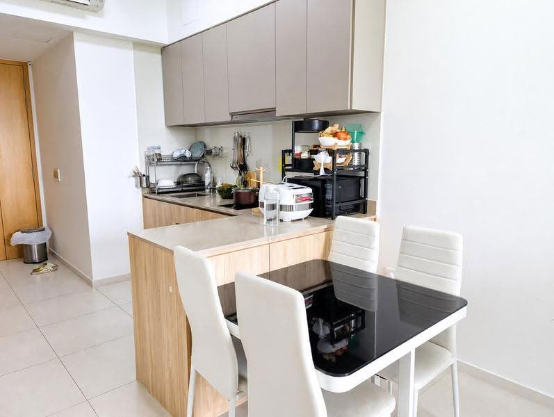 Twin VEW, 91 West Coast Vale, Buona Vista / West Coast / Clementi New Town, 2 Bedrooms, 732 sqft, Condominium For Rent, by Shawn Koh, 500271816 - Kitchen - PropertyGuru.com.sg