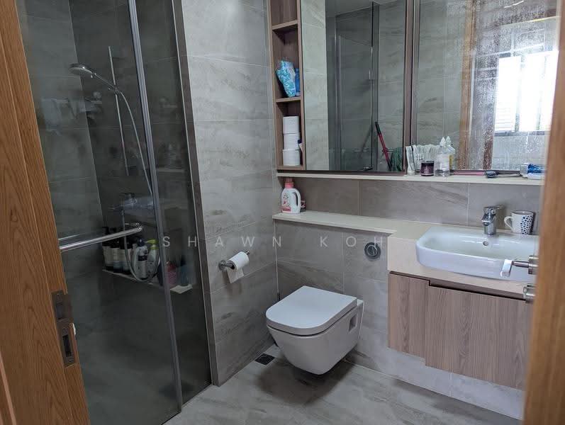 Twin VEW, 91 West Coast Vale, Buona Vista / West Coast / Clementi New Town, 2 Bedrooms, 732 sqft, Condominium For Rent, by Shawn Koh, 500271816 - Bathroom - PropertyGuru.com.sg