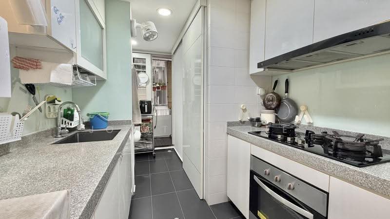 The Quartz, 51 Compassvale Bow, Hougang / Punggol / Sengkang, 3 Bedrooms, 1,518 sqft, Condominium For Sale, by Jonathan Lee, 500271820 - Kitchen - PropertyGuru.com.sg