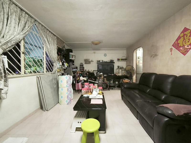 48 Lengkok Bahru, 48 Lengkok Bahru, Alexandra / Commonwealth, 3 Bedrooms, 904 sqft, HDB Flat For Sale, by Nicole Tan, 500271826 - Living Room - PropertyGuru.com.sg