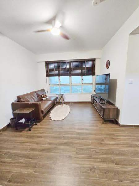 224B Mount Vernon Road, , Room Rental, 90 sqft, HDB Flat For Rent, by Adrian Tan, 500271828 - Living Room - PropertyGuru.com.sg