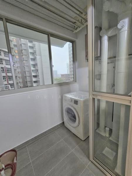 317A Yishun Greenwalk, 317A Yishun Avenue 9, Sembawang / Yishun, Room Rental, 100 sqft, HDB Flat For Rent, by Adrian Tan, 500271837 - Balcony - PropertyGuru.com.sg