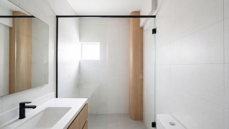 633 Hougang Avenue 8, 633 Hougang Avenue 8, Hougang / Punggol / Sengkang, 4 Bedrooms, 1,593 sqft, HDB Flat For Sale, by Jason Tan, 500271844 - Bathroom - PropertyGuru.com.sg