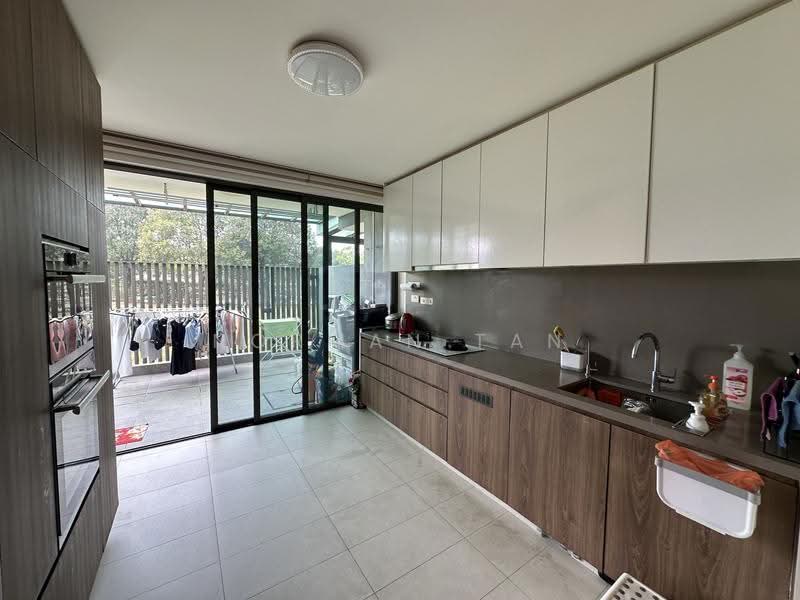 Nim Collection, Nim Terrace, Seletar / Yio Chu Kang, 5 Bedrooms, 4,294 sqft, Terraced House For Sale, by Norman Tan, 500271855 - Kitchen - PropertyGuru.com.sg