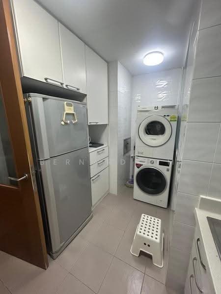 Caribbean at Keppel Bay, 46 Keppel Bay Drive, Harbourfront / Telok Blangah, 2 Bedrooms, 876 sqft, Condominium For Rent, by Bernard Lim, 500271856 - Kitchen - PropertyGuru.com.sg