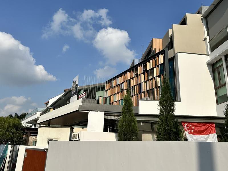 Serangoon Garden Estate, Tavistock Avenue, Hougang / Punggol / Sengkang, 5 Bedrooms, 6,200 sqft, Semi-Detached House For Sale, by Norman Tan, 500271865 - Exterior - PropertyGuru.com.sg