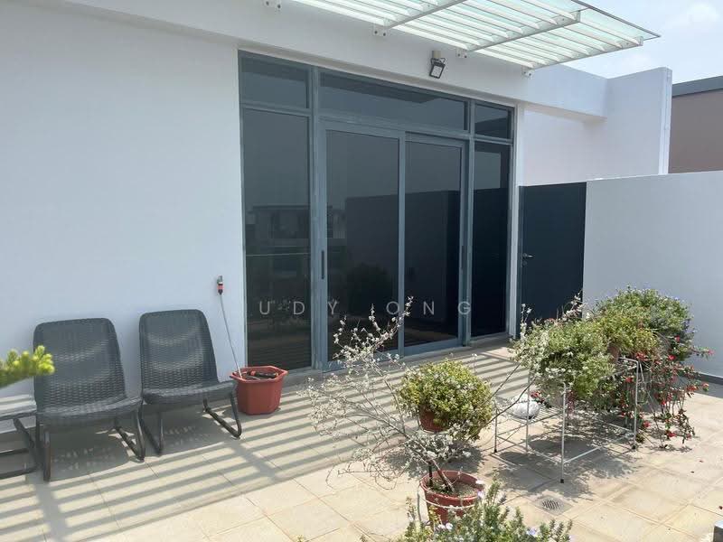 Urban Vista, 2 Tanah Merah Kechil Link, Bedok / Upper East Coast, 3 Bedrooms, 1,485 sqft, Condominium For Sale, by Judy Ong, 500271866 - Exterior - PropertyGuru.com.sg