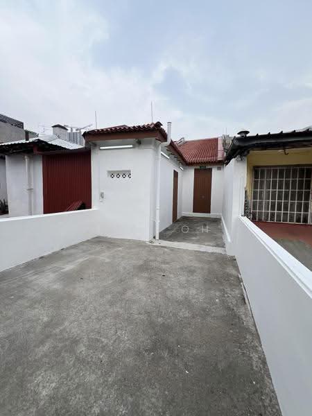 Little India Conservation Shophouse for Rent, Little India, Farrer Park, Rochor, Jalan Besar, Serangoon Road,, Beach Road / Bugis / Rochor, 2,306 sqft, Shop / Shophouse For Rent, by Jeff Oh, 500271868 - 2/F Terrace - CommercialGuru.com.sg