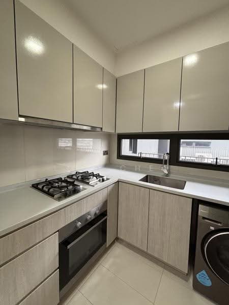 The Wisteria, 592 Yishun Ring Road, Sembawang / Yishun, 3 Bedrooms, 969 sqft, Condominium For Rent, by Leon Chea, 500271871 - Kitchen - PropertyGuru.com.sg