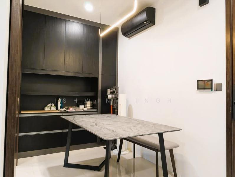 Siglap V, 2 First Street, East Coast / Marine Parade, 1 Bedroom, 517 sqft, Condominium For Rent, by Ishwin Singh, 500271879 - Dining Room / Study - PropertyGuru.com.sg