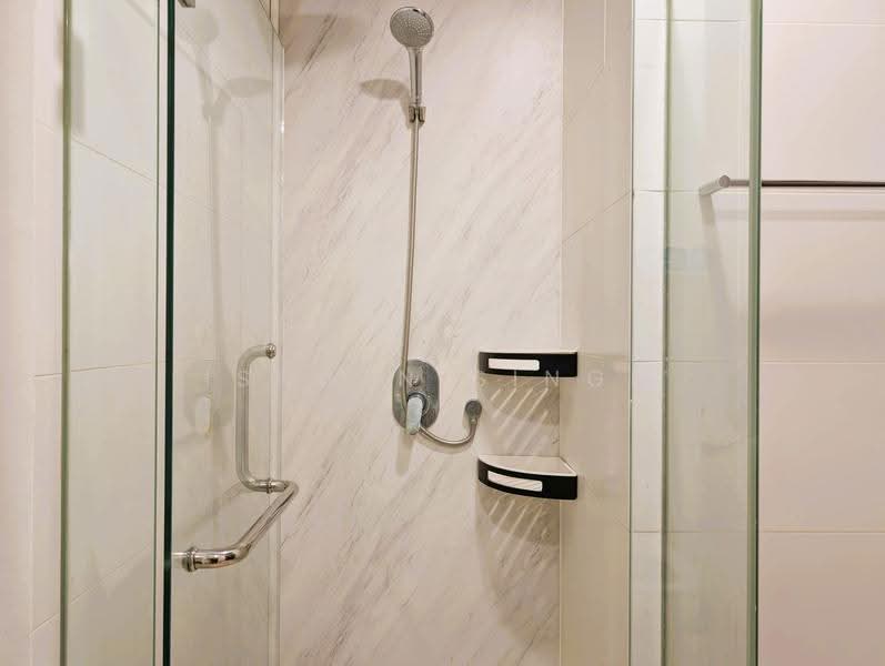 Siglap V, 2 First Street, East Coast / Marine Parade, 1 Bedroom, 517 sqft, Condominium For Rent, by Ishwin Singh, 500271879 - Shower - PropertyGuru.com.sg