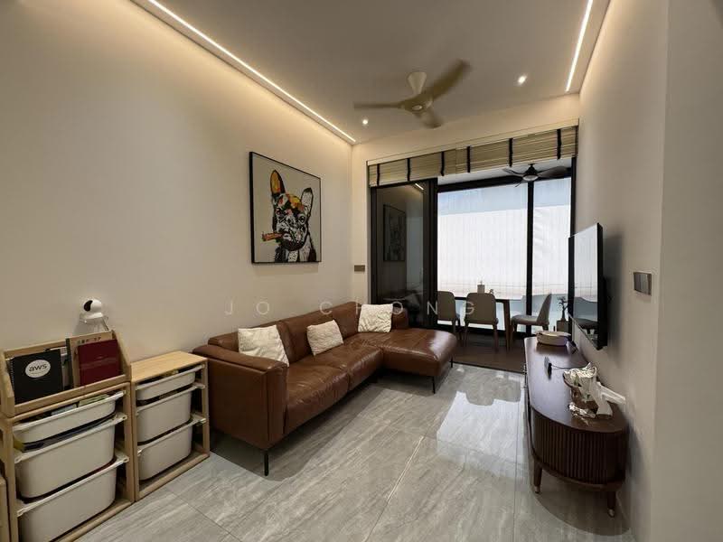 Leedon Green, 28 Leedon Heights, Tanglin / Holland / Bukit Timah, 2 Bedrooms, 818 sqft, Condominium For Sale, by Jo Chong, 500271885 - Living Room - PropertyGuru.com.sg