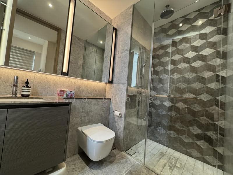 Leedon Green, 28 Leedon Heights, Tanglin / Holland / Bukit Timah, 2 Bedrooms, 818 sqft, Condominium For Sale, by Jo Chong, 500271885 - Bathroom - PropertyGuru.com.sg