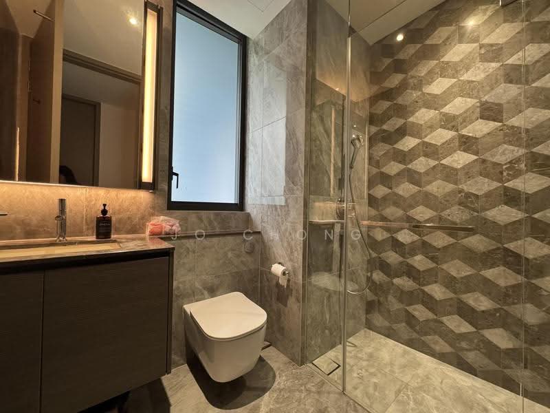 Leedon Green, 28 Leedon Heights, Tanglin / Holland / Bukit Timah, 2 Bedrooms, 818 sqft, Condominium For Sale, by Jo Chong, 500271885 - Bathroom - PropertyGuru.com.sg