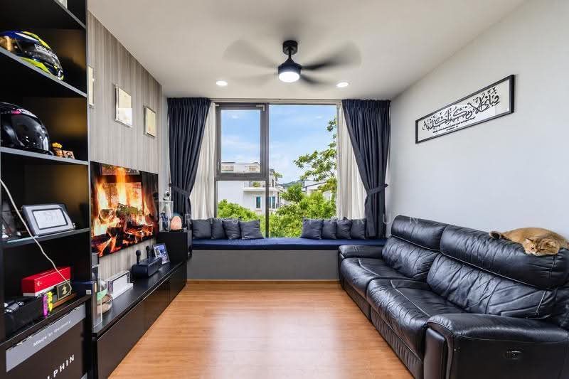 The Brooks I & The Brooks II, 60 Springside Walk, Mandai / Upper Thomson, 2 Bedrooms, 710 sqft, Apartment For Sale, by Hariss Harun, 500271887 - Living Room - PropertyGuru.com.sg