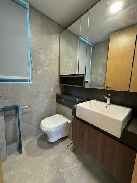 Midwood, 8 Hillview Rise, Dairy Farm / Bukit Panjang / Choa Chu Kang, 2 Bedrooms, 786 sqft, Condominium For Rent, by Joey Tan, 500271888 - Bathroom - PropertyGuru.com.sg