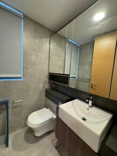 Midwood, 8 Hillview Rise, Dairy Farm / Bukit Panjang / Choa Chu Kang, 2 Bedrooms, 786 sqft, Condominium For Rent, by Joey Tan, 500271888 - Bathroom - PropertyGuru.com.sg