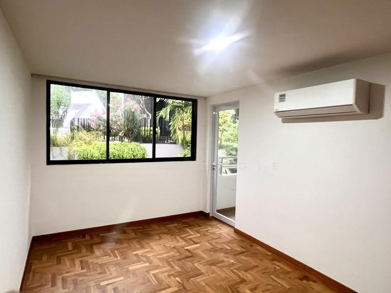 Charming Renovated Corner Semi-Detached at Coronation Rd.1km to Nanyang Primary & Raffles Girls Pri, Coronation Road, Kingsmead Road, Duchess Road, Tanglin / Holland / Bukit Timah, 6 Bedrooms, 4,000 sqft, Semi-Detached House For Rent, by Ms. Georgie, 500271889 - Interior - PropertyGuru.com.sg