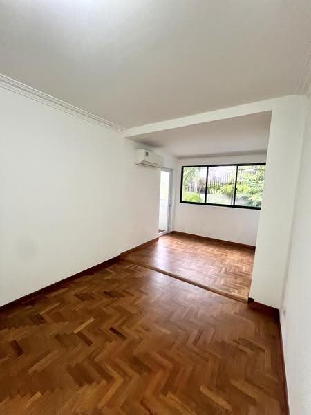 Charming Renovated Corner Semi-Detached at Coronation Rd.1km to Nanyang Primary & Raffles Girls Pri, Coronation Road, Kingsmead Road, Duchess Road, Tanglin / Holland / Bukit Timah, 6 Bedrooms, 4,000 sqft, Semi-Detached House For Rent, by Ms. Georgie, 500271889 - Interior - PropertyGuru.com.sg
