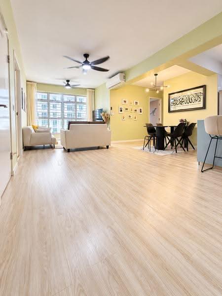 408A Northshore Drive, 408A Northshore Drive, Hougang / Punggol / Sengkang, 3 Bedrooms, 1,011 sqft, HDB Flat For Sale, by Dan Soon, 500271892 - Living Room - PropertyGuru.com.sg