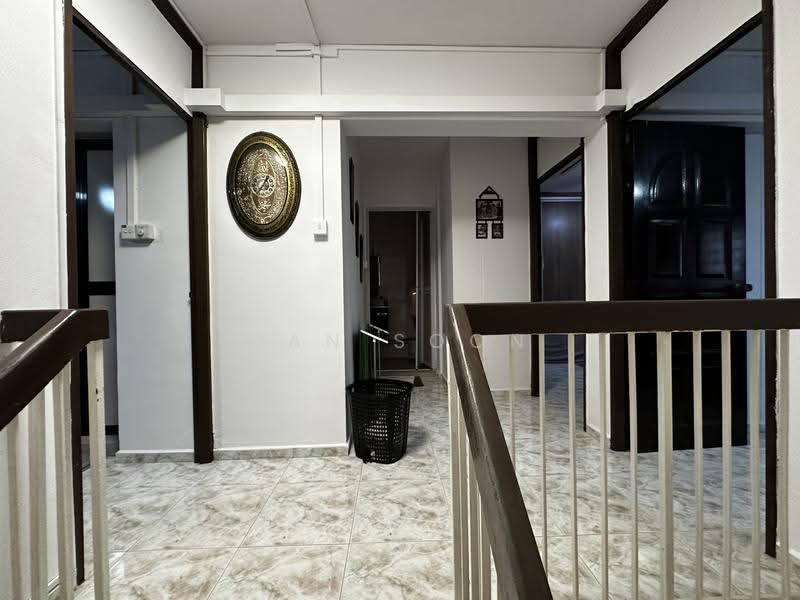 235 Choa Chu Kang Central, 235 Choa Chu Kang Central, Dairy Farm / Bukit Panjang / Choa Chu Kang, 4 Bedrooms, 1,572 sqft, HDB Flat For Sale, by Dan Soon, 500271900 - Corridor - PropertyGuru.com.sg