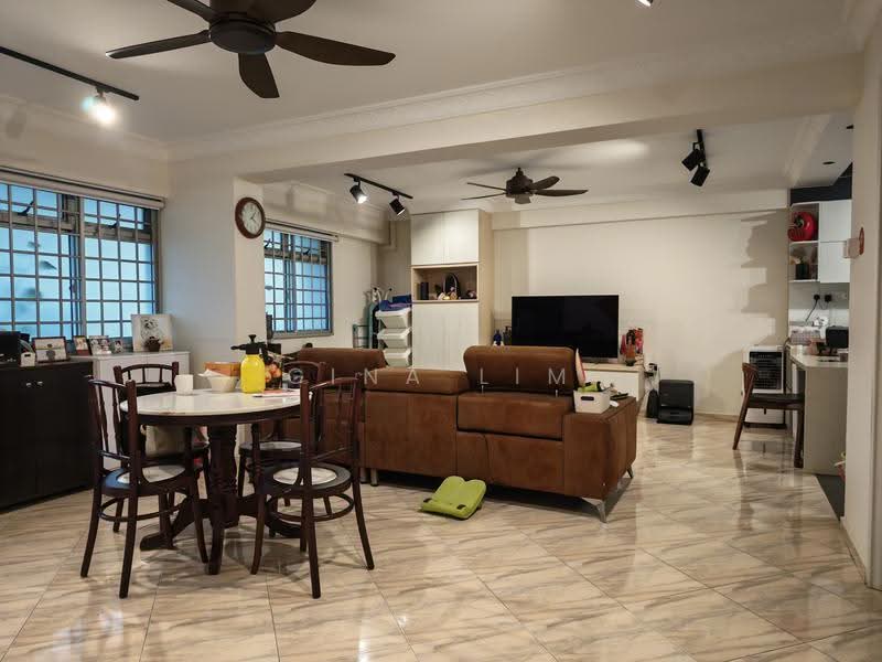 30A Holland Close, 30A Holland Close, Tanglin / Holland / Bukit Timah, Room Rental, 150 sqft, HDB Flat For Rent, by Gina Lim, 500271904 - Living Room - PropertyGuru.com.sg