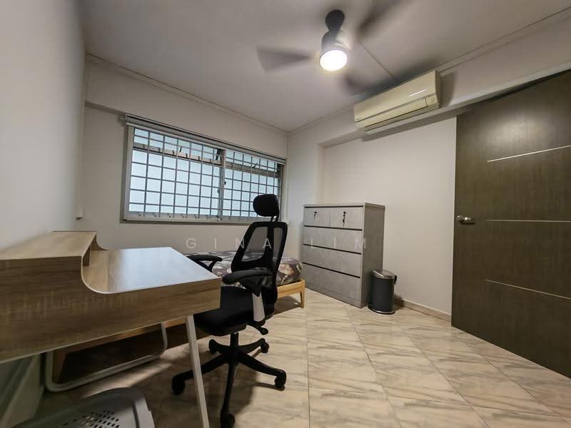 30A Holland Close, 30A Holland Close, Tanglin / Holland / Bukit Timah, Room Rental, 150 sqft, HDB Flat For Rent, by Gina Lim, 500271904 - Bedroom - PropertyGuru.com.sg