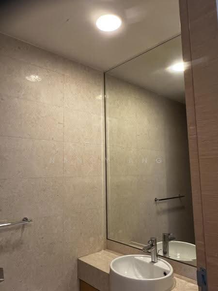 Urban Resort Condominium, 32 Cairnhill Road, Orchard / River Valley, 3 Bedrooms, 2,121 sqft, Apartment For Sale, by Nancy Ang, 500271907 - Bathroom - PropertyGuru.com.sg