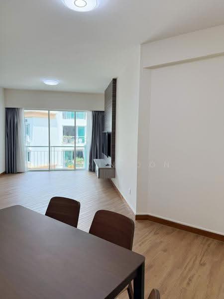 Euphony Gardens, 1 Jalan Mata Ayer, Sembawang / Yishun, 2 Bedrooms, 1,055 sqft, Condominium For Sale, by WeiPin Oon, 500271908 - Living Room - PropertyGuru.com.sg