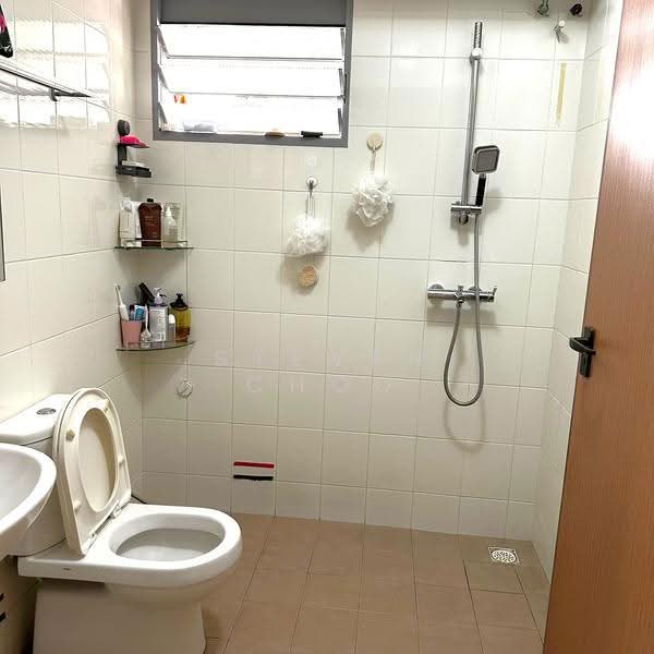 272A Punggol Walk, 272A Punggol Walk, Hougang / Punggol / Sengkang, Room Rental, 120 sqft, HDB Flat For Rent, by Steven Choo, 500271909 - Bathroom - PropertyGuru.com.sg