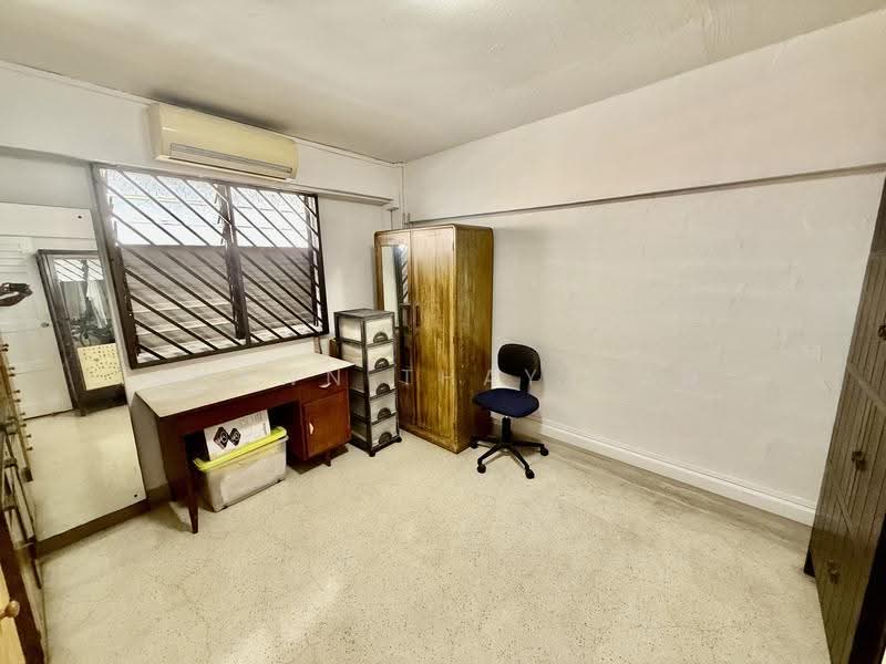 105 Henderson Crescent, 105 Henderson Crescent, Alexandra / Commonwealth, 2 Bedrooms, 699 sqft, HDB Flat For Sale, by Shawn Thayalan, 500271911 - PropertyGuru.com.sg