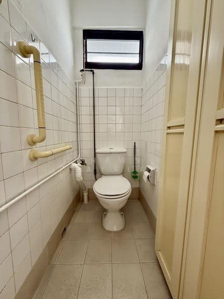 105 Henderson Crescent, 105 Henderson Crescent, Alexandra / Commonwealth, 2 Bedrooms, 699 sqft, HDB Flat For Sale, by Shawn Thayalan, 500271911 - PropertyGuru.com.sg
