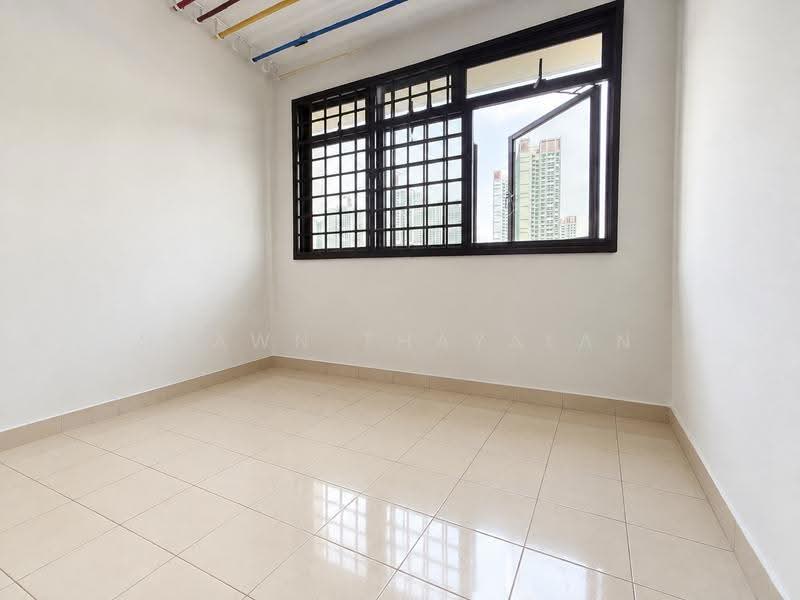 105 Henderson Crescent, 105 Henderson Crescent, Alexandra / Commonwealth, 2 Bedrooms, 699 sqft, HDB Flat For Sale, by Shawn Thayalan, 500271911 - AI-generated - PropertyGuru.com.sg