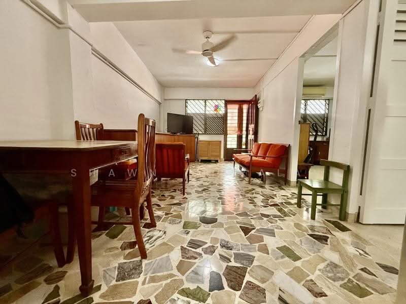 105 Henderson Crescent, 105 Henderson Crescent, Alexandra / Commonwealth, 2 Bedrooms, 699 sqft, HDB Flat For Sale, by Shawn Thayalan, 500271911 - PropertyGuru.com.sg
