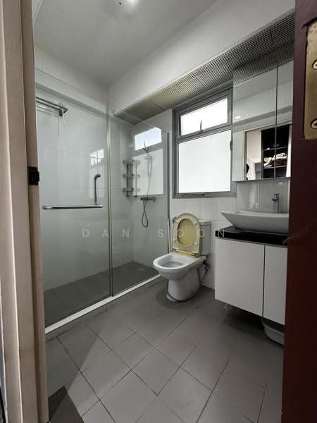 802B Keat Hong Close, 802B Keat Hong Close, Dairy Farm / Bukit Panjang / Choa Chu Kang, 3 Bedrooms, 990 sqft, HDB Flat For Sale, by Dan Soon, 500271922 - Bathroom - PropertyGuru.com.sg