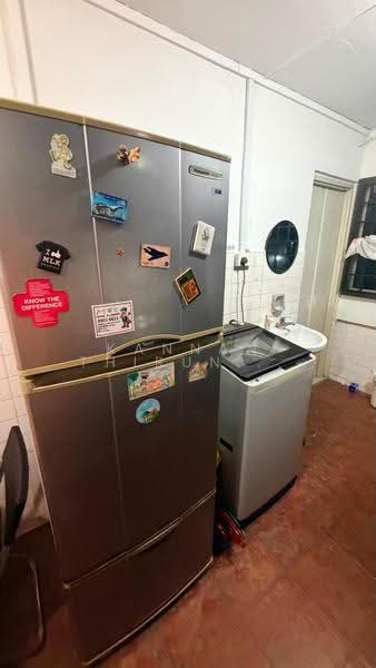 272 Yishun Street 22, 272 Yishun Street 22, Sembawang / Yishun, 2 Bedrooms, 1,000 sqft, HDB Flat For Rent, by Kannan Thirunavukkarasu, 500271924 - Kitchen - PropertyGuru.com.sg