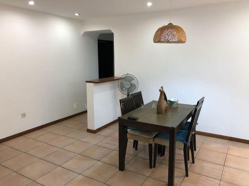 107D Edgefield Plains, 107D Edgefield Plains, Hougang / Punggol / Sengkang, 3 Bedrooms, 1,184 sqft, HDB Flat For Sale, by Evone Yap, 500271934 - Dining Room - PropertyGuru.com.sg