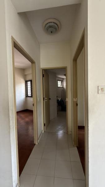 Bayshore Park, 58 Bayshore Road, Bedok / Upper East Coast, 2 Bedrooms, 947 sqft, Condominium For Sale, by Eric Yam, 500271937 - Corridor - PropertyGuru.com.sg