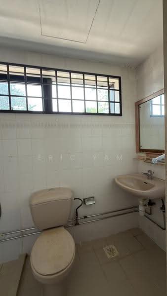 Bayshore Park, 58 Bayshore Road, Bedok / Upper East Coast, 2 Bedrooms, 947 sqft, Condominium For Sale, by Eric Yam, 500271937 - Bathroom - PropertyGuru.com.sg
