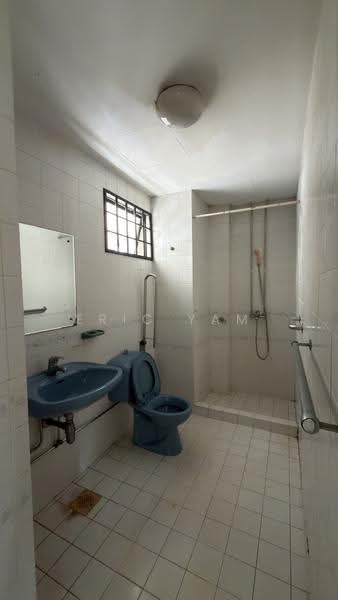 Bayshore Park, 58 Bayshore Road, Bedok / Upper East Coast, 2 Bedrooms, 947 sqft, Condominium For Sale, by Eric Yam, 500271937 - Bathroom - PropertyGuru.com.sg