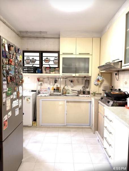 144 Lorong 2 Toa Payoh, 144 Lorong 2 Toa Payoh, Balestier / Toa Payoh, Room Rental, 105 sqft, HDB Flat For Rent, by Poon Wing Kee, 500271941 - Kitchen - PropertyGuru.com.sg
