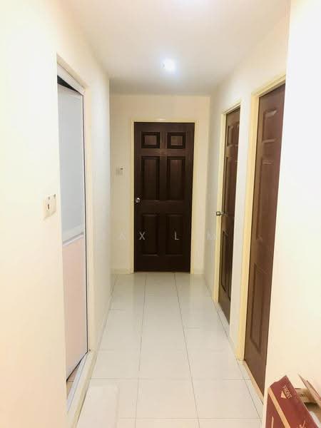 483 Segar Road, 483 Segar Road, Dairy Farm / Bukit Panjang / Choa Chu Kang, 3 Bedrooms, 1,184 sqft, HDB Flat For Sale, by Max Lim, 500271944 - Corridor - PropertyGuru.com.sg