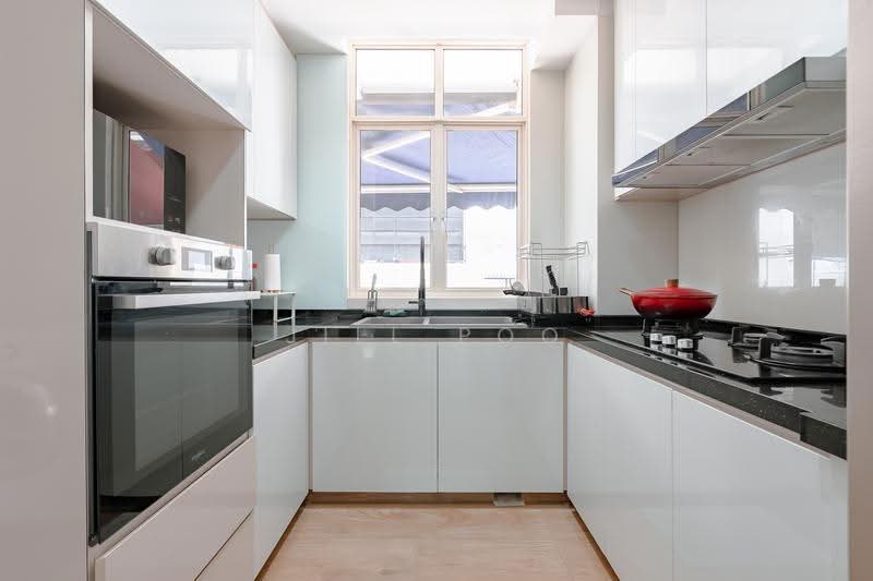 Century Woods, Woodgrove View, Admiralty / Woodlands, 5 Bedrooms, 3,300 sqft, Terraced House For Sale, by Jill Poo, 500271945 - Kitchen - PropertyGuru.com.sg