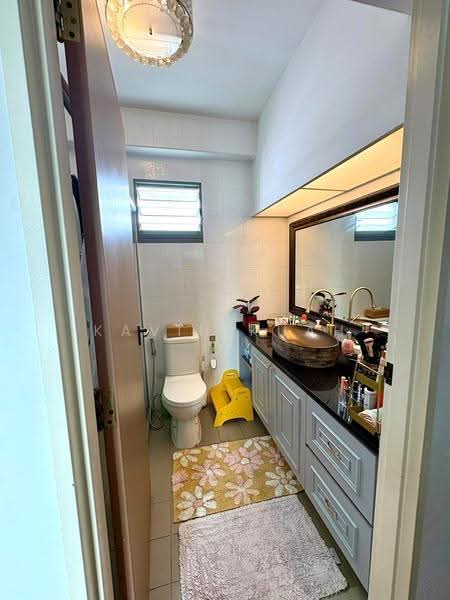 678B Punggol Drive, 678B Punggol Drive, Hougang / Punggol / Sengkang, 4 Bedrooms, 1,216 sqft, HDB Flat For Sale, by Kavin Kuah, 500271950 - Bathroom - PropertyGuru.com.sg