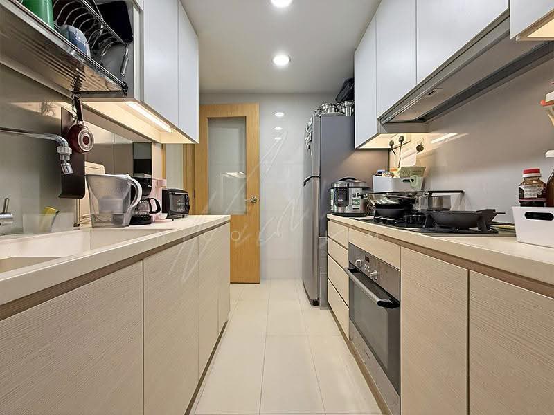 The Tampines Trilliant, 21 Tampines Central 7, Pasir Ris / Tampines, 3 Bedrooms, 1,001 sqft, Condominium For Sale, by Nicole Lim, 500271959 - Enclosed Kitchen - PropertyGuru.com.sg
