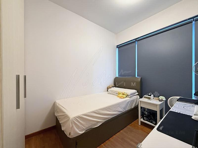 The Tampines Trilliant, 21 Tampines Central 7, Pasir Ris / Tampines, 3 Bedrooms, 1,001 sqft, Condominium For Sale, by Nicole Lim, 500271959 - Bedroom 2 - PropertyGuru.com.sg