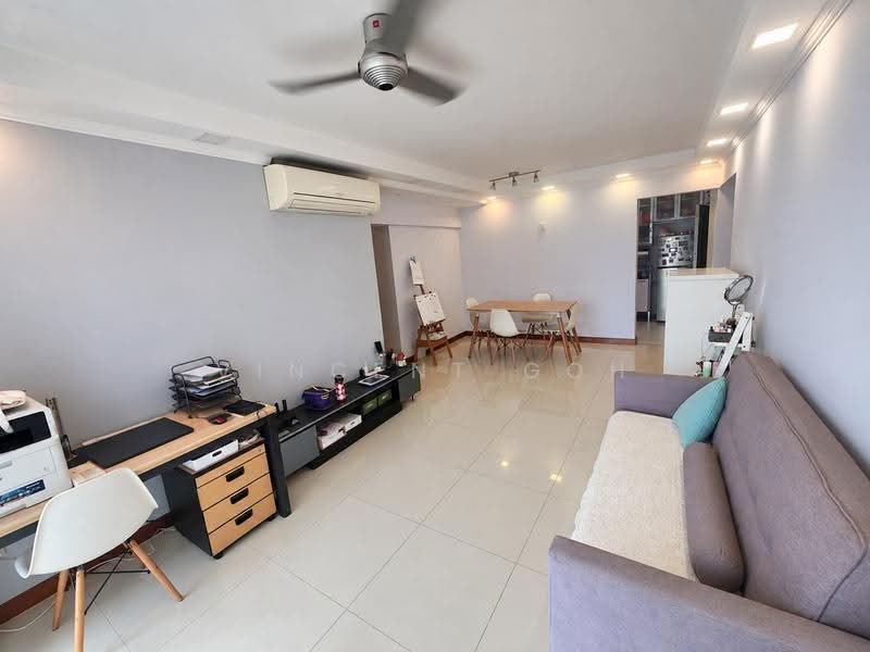 649 Punggol Central, 649 Punggol Central, Hougang / Punggol / Sengkang, 3 Bedrooms, 979 sqft, HDB Flat For Sale, by Vincent Goh, 500271974 - Living Room - PropertyGuru.com.sg