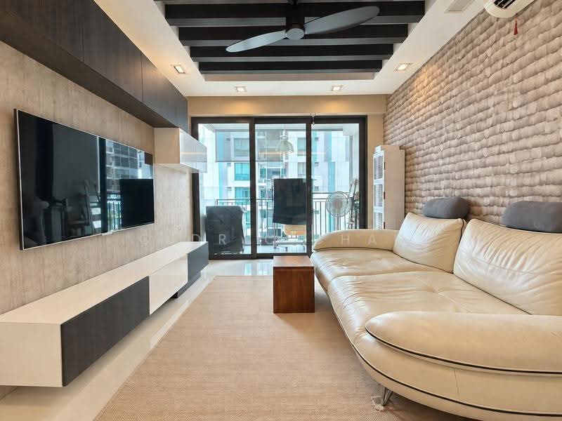 Esparina Residences, 127 Compassvale Bow, Hougang / Punggol / Sengkang, 2 Bedrooms, 829 sqft, Condominium For Sale, by Cedric Chan, 500272012 - Living Room - PropertyGuru.com.sg