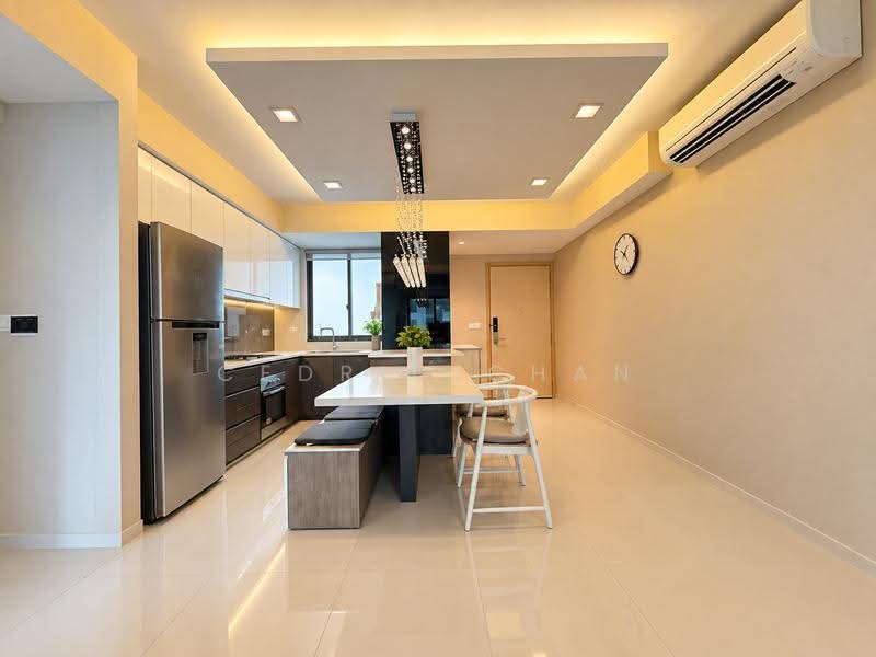 Esparina Residences, 127 Compassvale Bow, Hougang / Punggol / Sengkang, 2 Bedrooms, 829 sqft, Condominium For Sale, by Cedric Chan, 500272012 - Kitchen - PropertyGuru.com.sg
