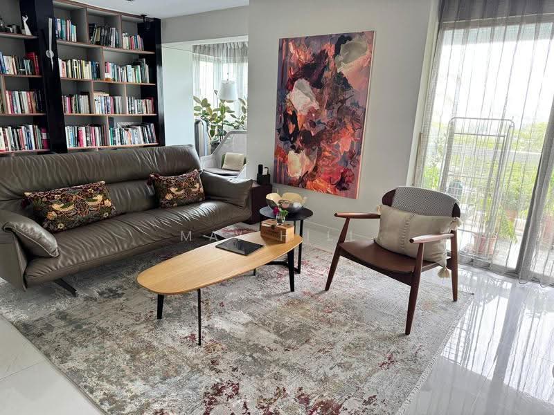 Lagoon View, 5000L Marine Parade Road, East Coast / Marine Parade, 3 Bedrooms, 1,647 sqft, Apartment For Sale, by May Hill, 500272020 - Living Room - PropertyGuru.com.sg